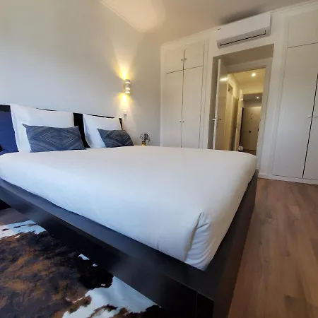 Luxury With Parking And Near Metro Apartment Lisbon