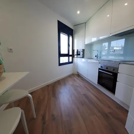 Luxury With Parking And Near Metro Lejlighed *