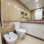 Luxury With Parking And Near Metro Διαμέρισμα