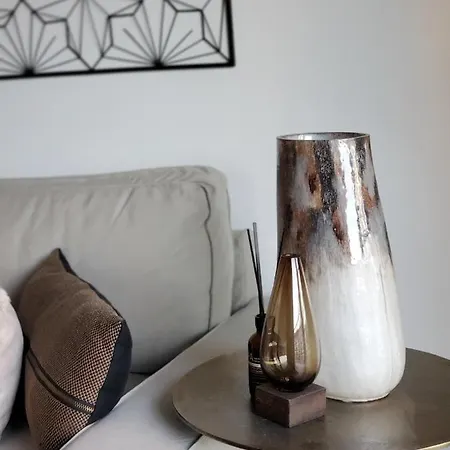 Luxury With Parking And Near Metro