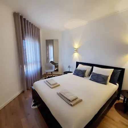 Luxury With Parking And Near Metro *