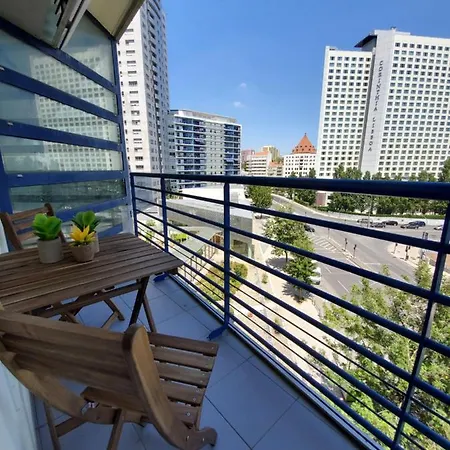 Daire Luxury With Parking And Near Metro Lisboa
